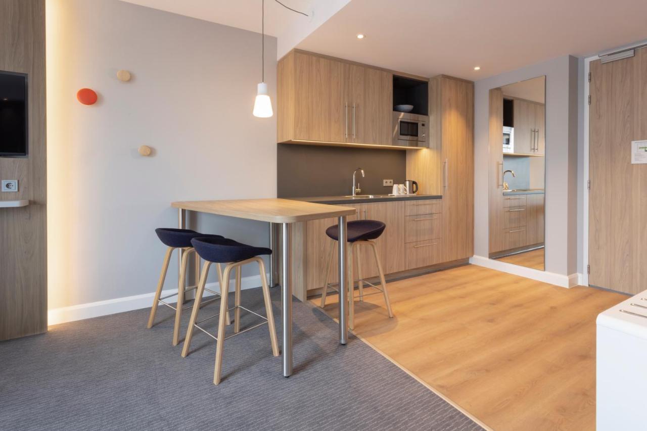 Holiday Inn Express & Suites - Deventer By Ihg Exteriör bild