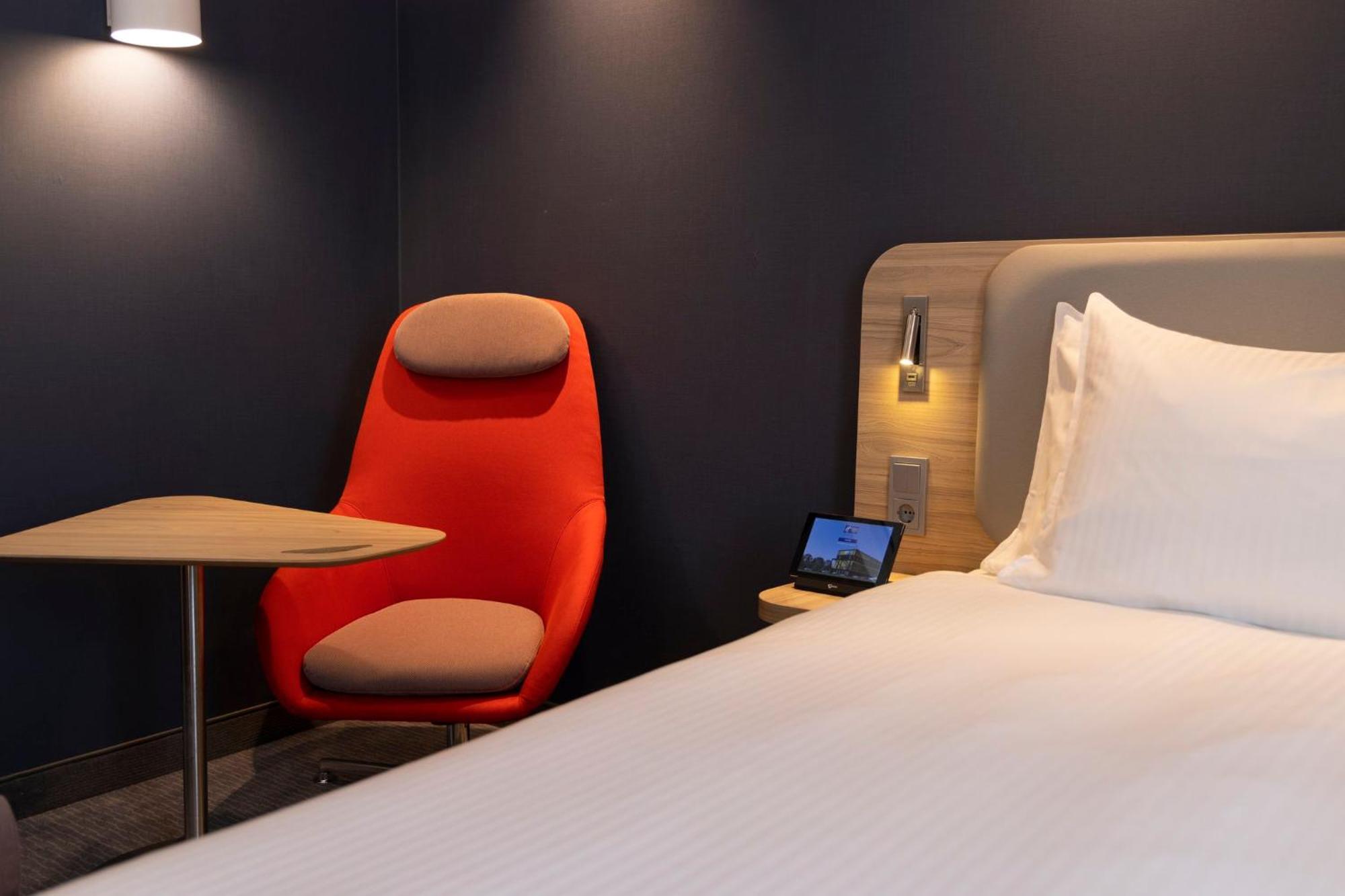 Holiday Inn Express & Suites - Deventer By Ihg Exteriör bild